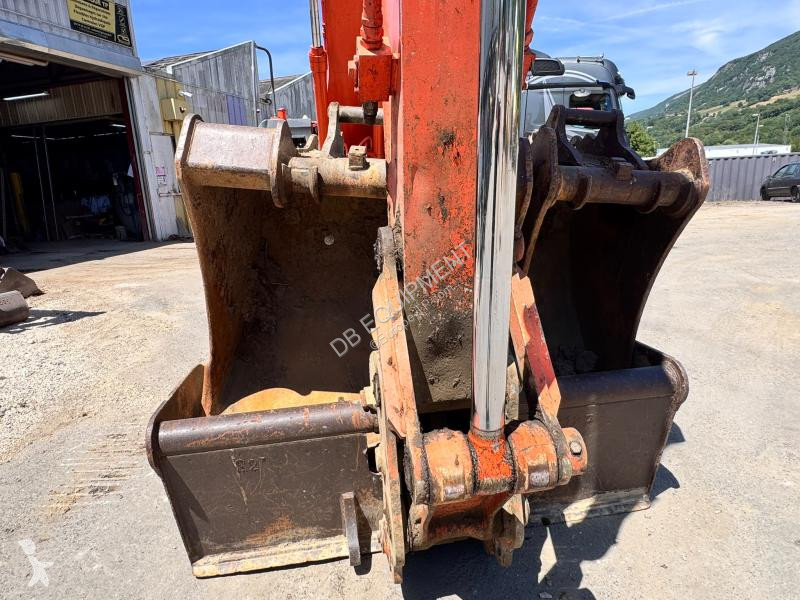 Escavatore Hitachi 3 Pelle sur chenilles 22T