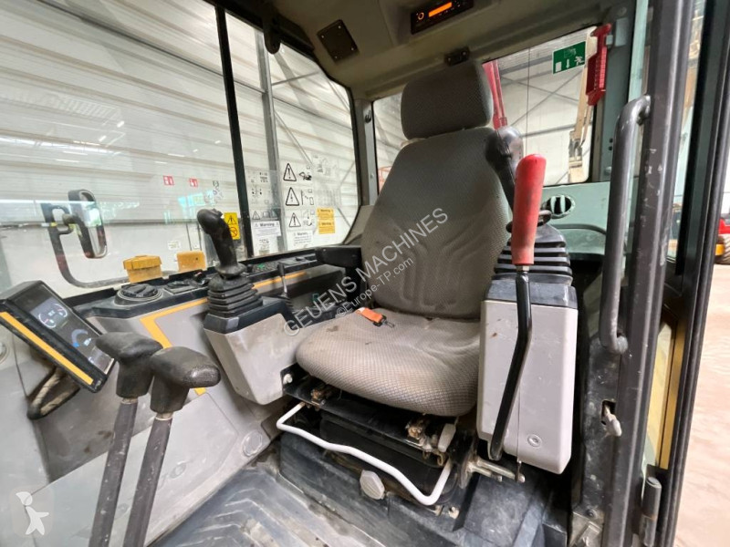 Rýpadlo Volvo EC 60 E