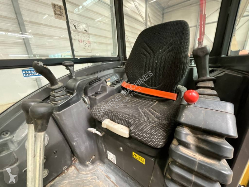 Rýpadlo Volvo EC 27 D