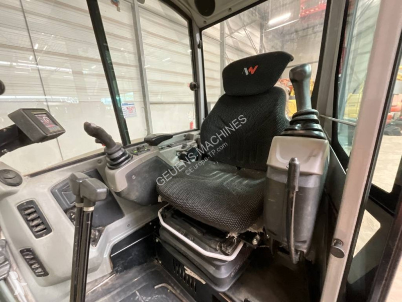 جرافة Wacker Neuson EZ 36