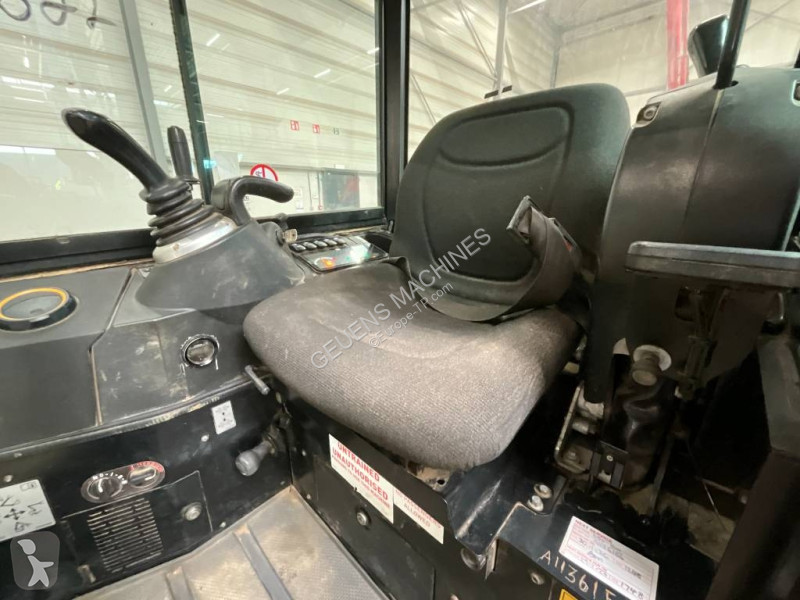 جرافة JCB 16 C-1