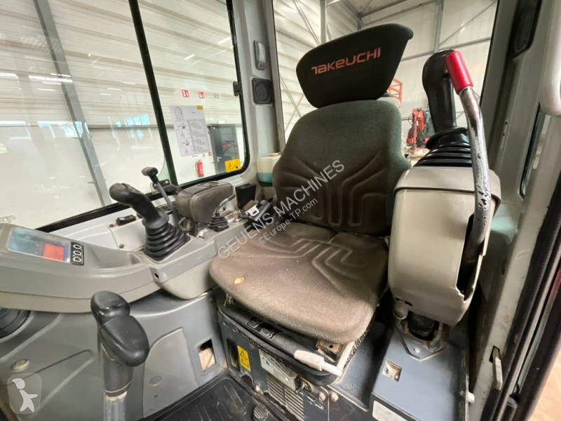 Rýpadlo Takeuchi TB 225