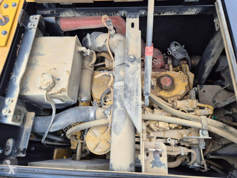 Экскаватор Caterpillar M317F