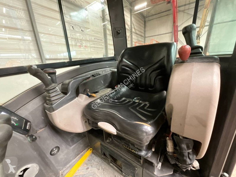 Rýpadlo Volvo ECR D