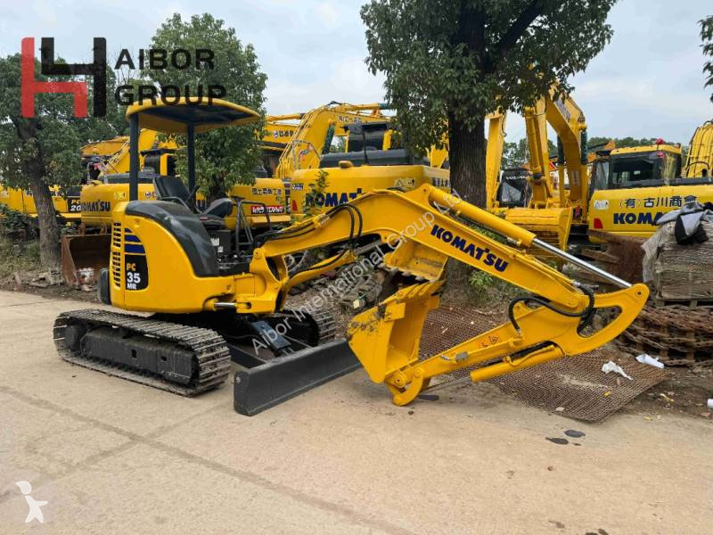 Lopatový nakládač Komatsu