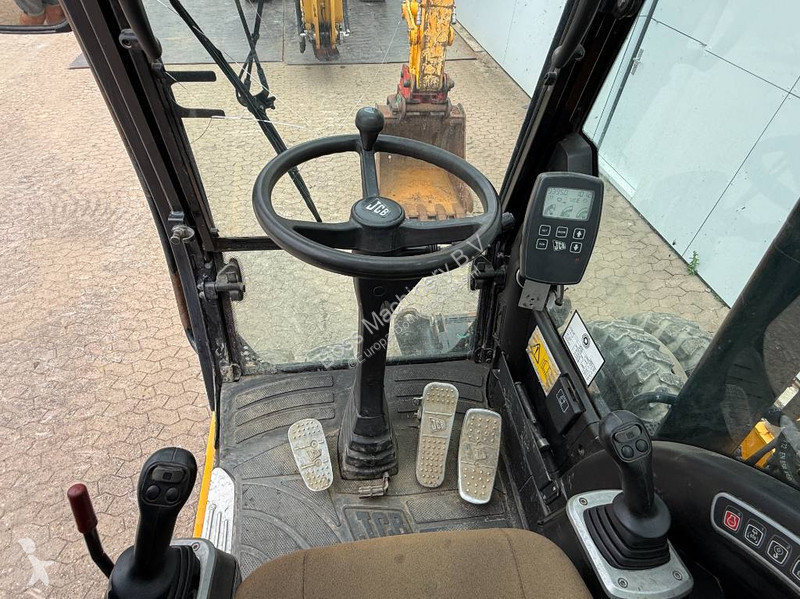 Rýpadlo JCB - Hammer Lines / Blade