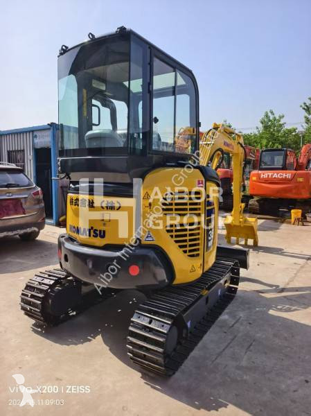 Lopatový nakládač Komatsu