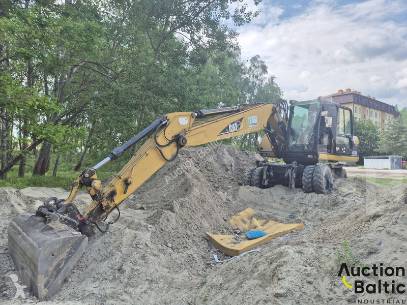 Excavator Caterpillar
