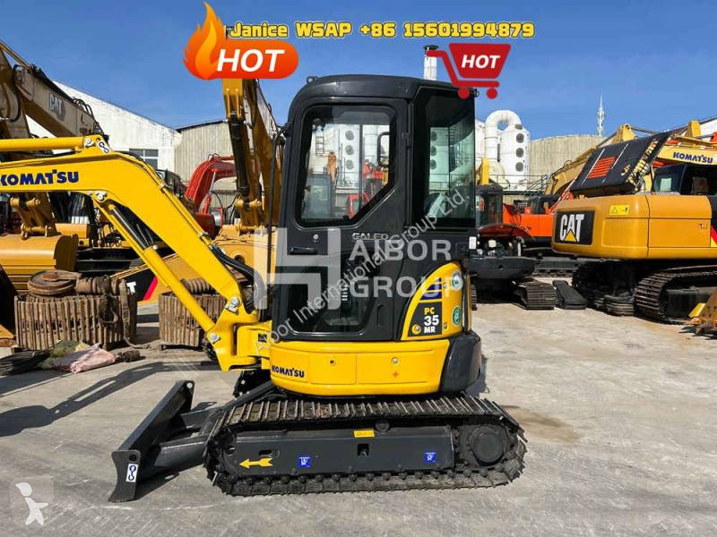 جرافة Komatsu