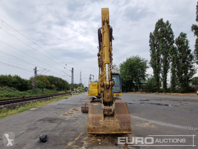 جرافة Komatsu 10