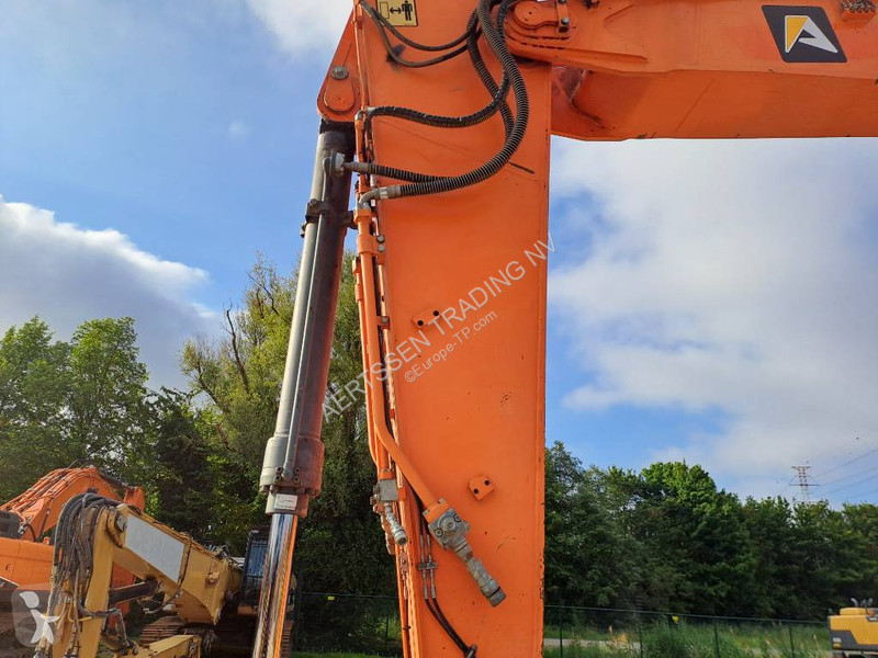 جرافة Doosan DX23533LCR-5