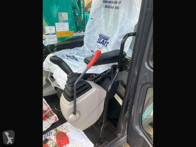 جرافة Kobelco 10E
