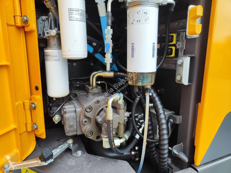 Escavadora Volvo ECR145FL NEU