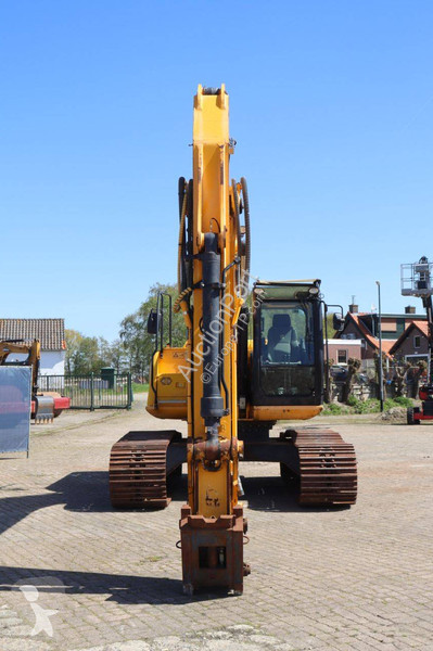 Rýpadlo JCB T4i