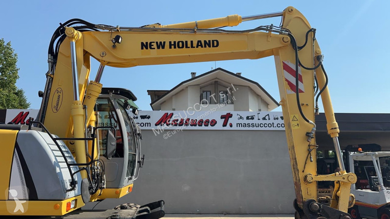 جرافة New Holland WE170C