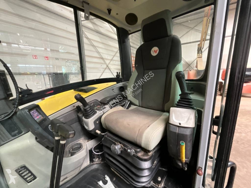 جرافة Neuson EZ 80