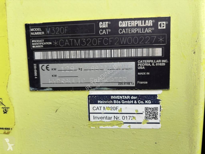 جرافة Caterpillar M 320 F