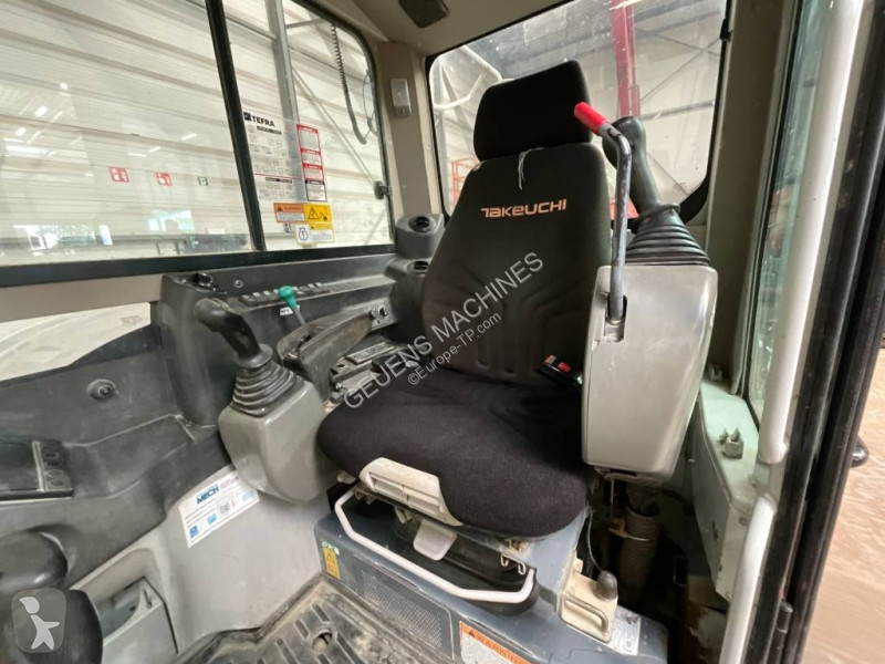 Lopatový nakládač Takeuchi 2902