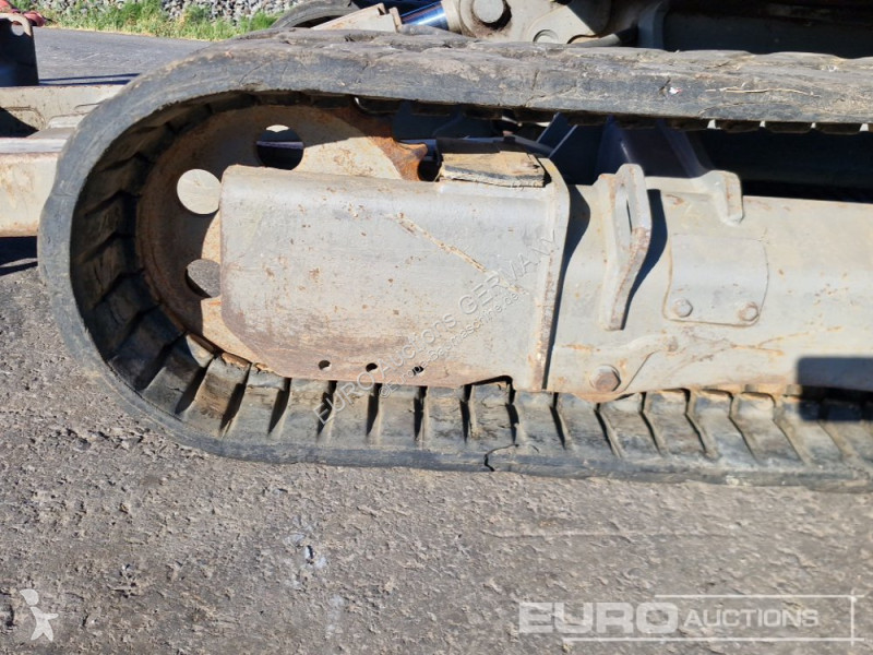 Lopatový nakládač JCB