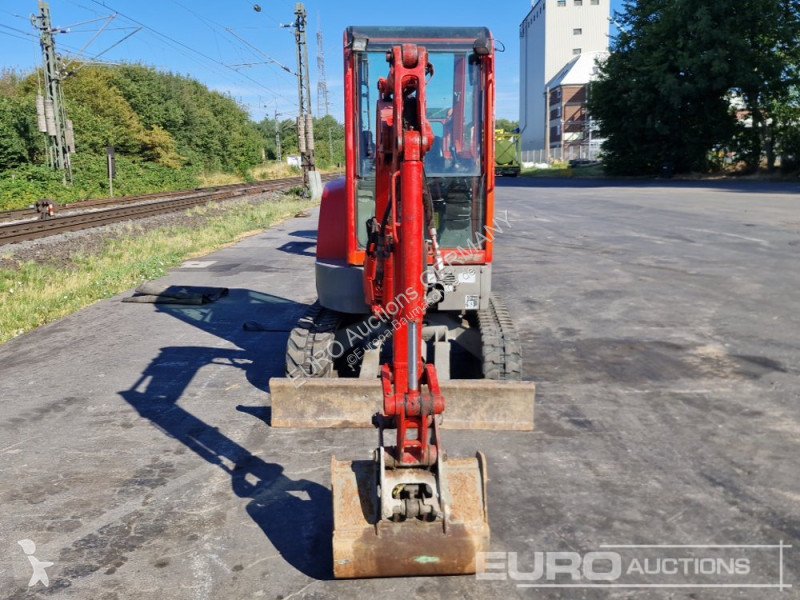 جرافة Volvo ECR25D