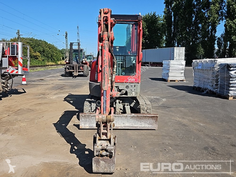 Экскаватор Volvo ECR25D