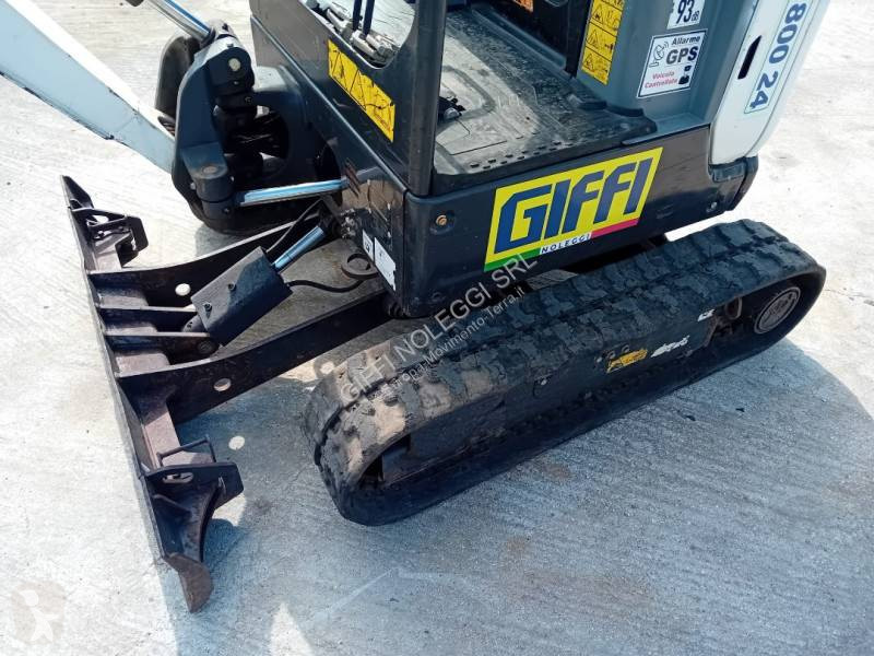 Lopatový nakládač Bobcat E17Z