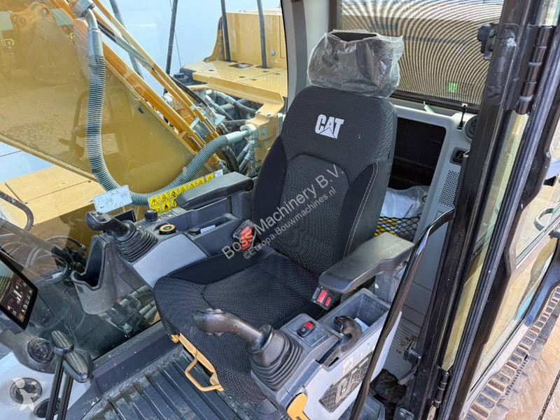 Rýpadlo Caterpillar 323 - Next Gen - Hammer...