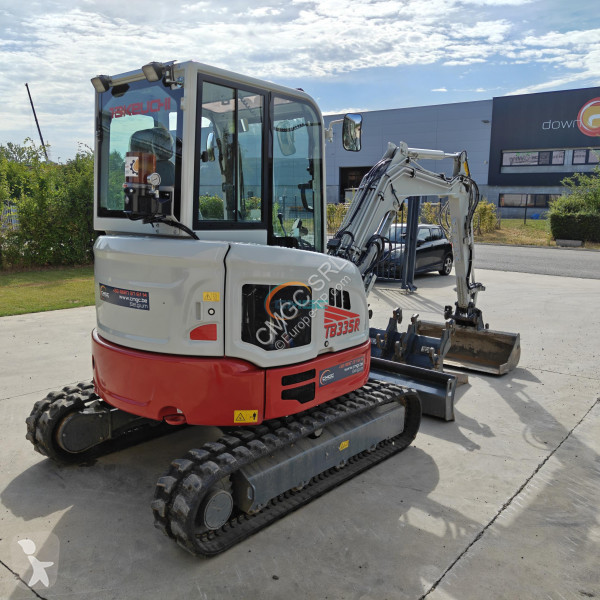 Rýpadlo Takeuchi TB335R