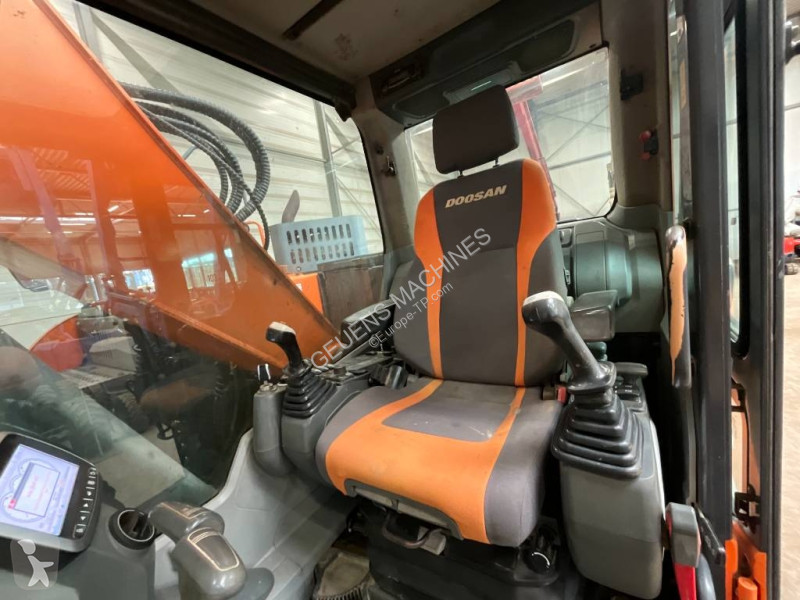 جرافة Doosan LCR5