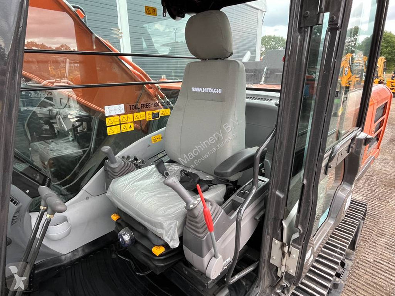Rýpadlo Hitachi EC350LC - New / CUMMINS ENGINE