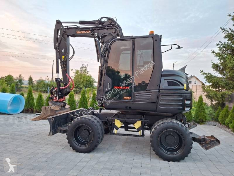 Lopatový nakládač Takeuchi TB295W
