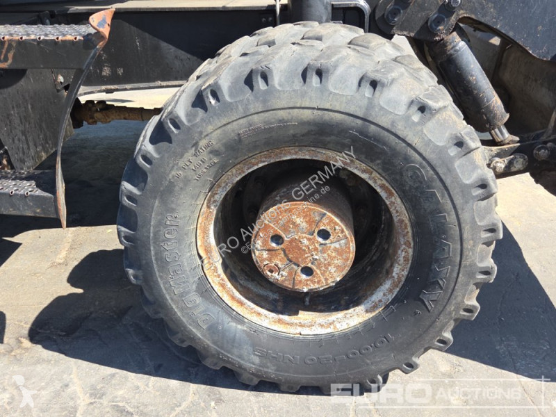 جرافة Caterpillar D