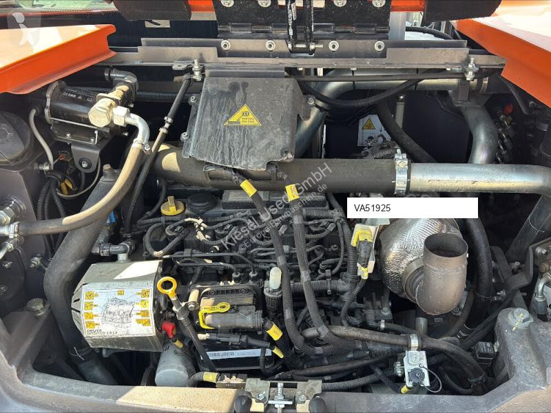 جرافة Hitachi ZX95W-7
