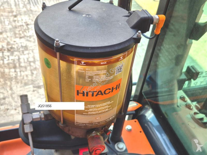 جرافة Hitachi 7