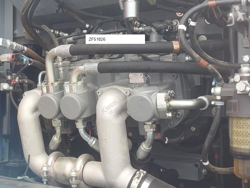 Lopatový nakládač Hitachi 7 + Demarec DXS-60
