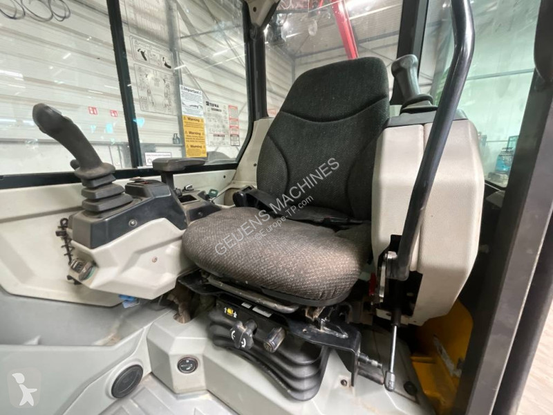 Rýpadlo Volvo F