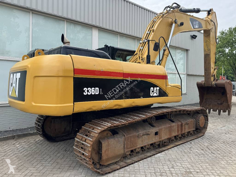 Escavatore Caterpillar L