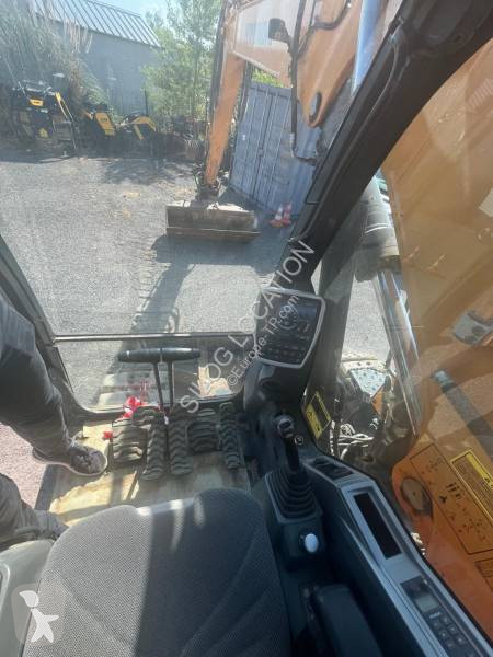 Lopatový nakládač Hyundai HX145ALCR