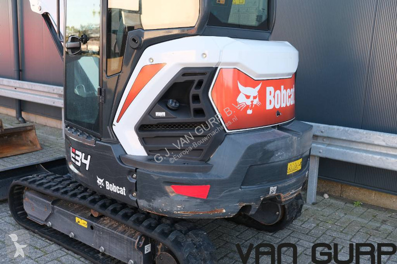 Lopatový nakládač Bobcat E34 | 2023 | 379h