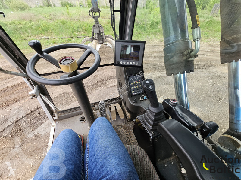 Excavator Terex