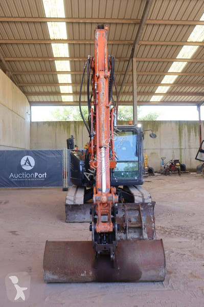 Lopatový nakládač Hitachi Zaxis B-6
