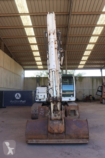 Excavator Hyundai Robex 210LC9