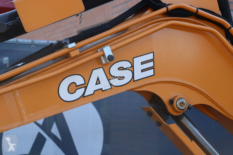 Lopatový nakládač Case CX26C