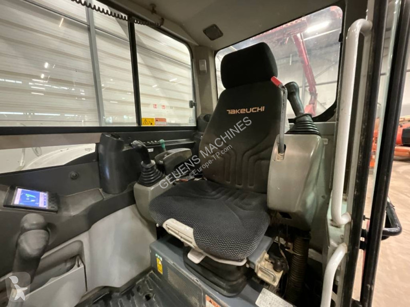 Экскаватор Takeuchi
