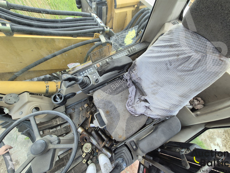 Excavator Caterpillar C