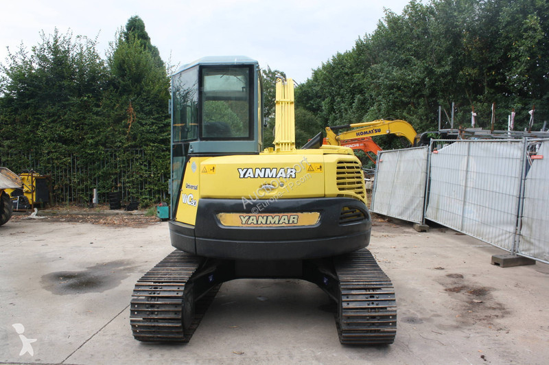جرافة Yanmar VIO80-1A