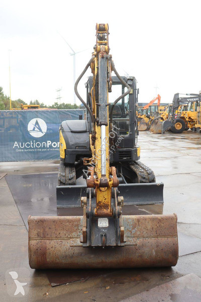 جرافة Yanmar ViO57-6B