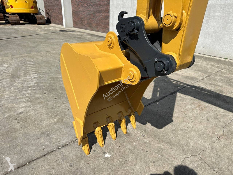 Багер Caterpillar .5E2
