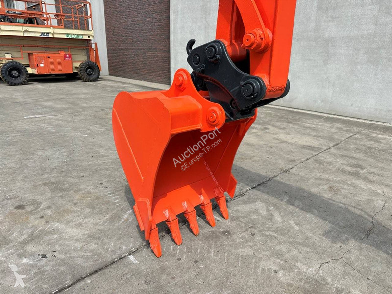 Excavadora Kubota KX155-3SZ