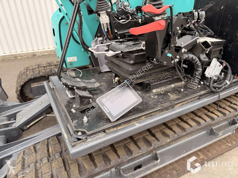 Excavadora Kobelco  SK75SR-7
